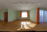 Schönes Einfamilienhaus mit großzügigem Grundstück und Nebengebäude