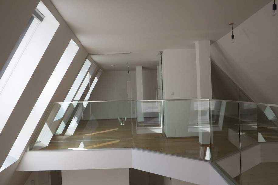 1060! Naschmarktnähe! Tolle Dachgeschoss-Maisonettewohnung mit Terrasse, Wohnung-miete, 3.224,47,€, 1060 Wien 6., Mariahilf