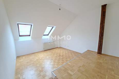 Dachgeschoßwohnung im Altbau: Erstbezug nach Sanierung mit Balkon und Einbauküche!, Wohnung-miete, 743,70,€, 8010 Graz(Stadt)