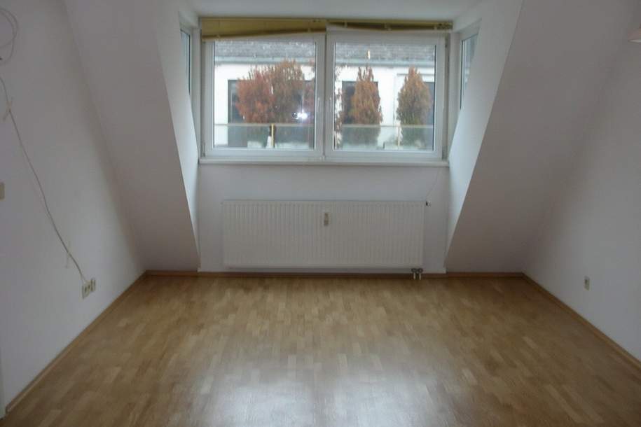 Piaristengasse - 2 Zimmer DG-Wohnung zu vermieten, Wohnung-miete, 907,54,€, 1080 Wien 8., Josefstadt