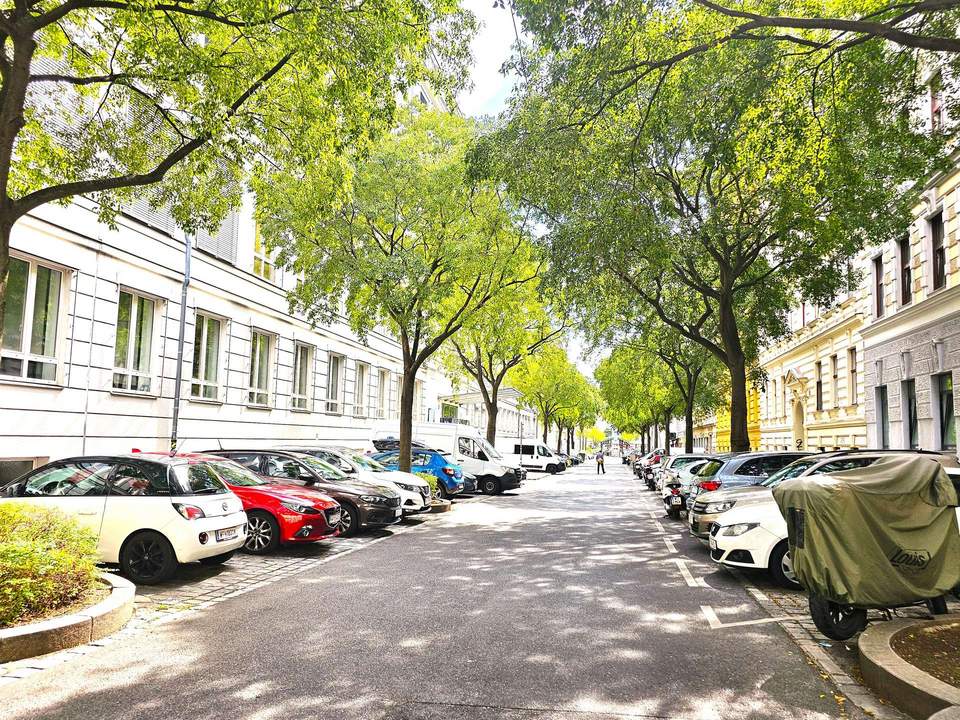 Kuschelnest Nähe Rochusmarkt in Ruhelage – Erstbezug nach Generalsanierung!