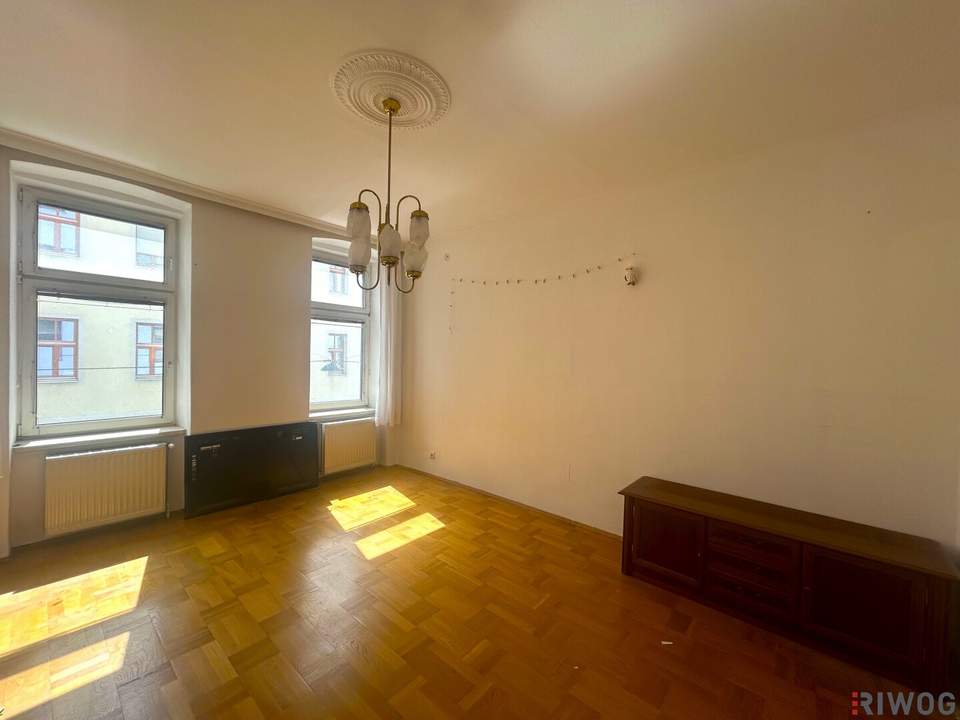 Nähe U6 und Yppenmarkt I Ruhelage I Lift vorhanden I Ankleidezimmer und separate Küche