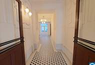 5 Zimmer-Altbauwohnung im beliebten Stuwerviertel!
