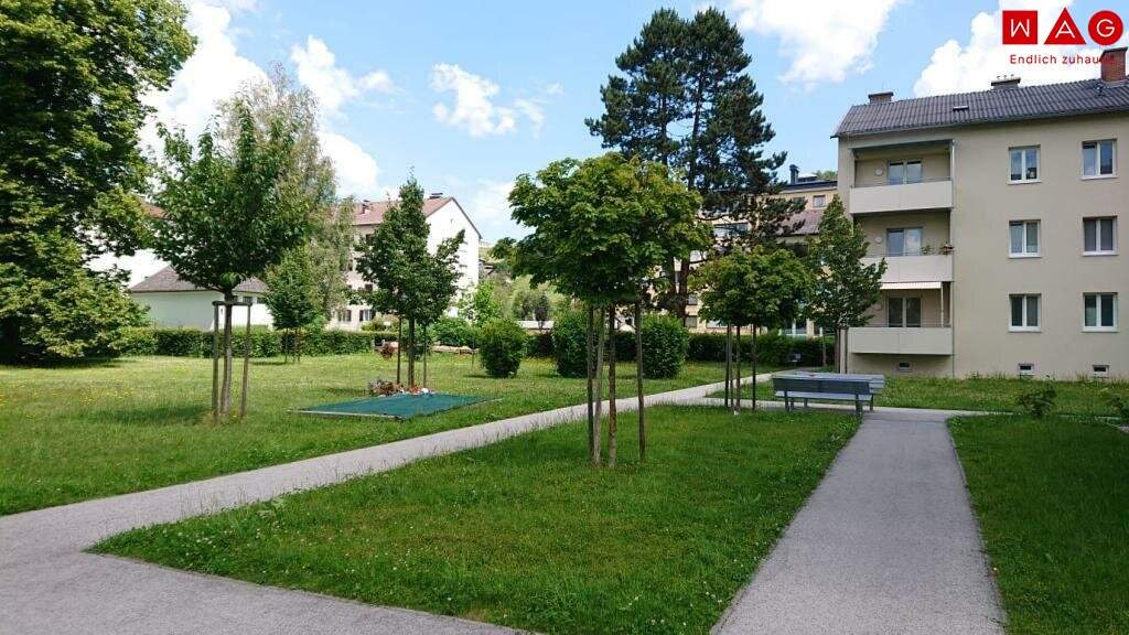 Wohnen, wo die Ruhe wohnt – Familienfreundliche 72 m² Wohnung mit Balkon und separater Küche - AB SOFORT VERFÜGBAR!