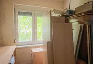 Einfamilienhaus mit großem Grundstück und Nebengebäuden