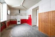 HOFLAGE mit GRÜNBLICK | 3. Stock | Sanierungsbedürftiger Altbau | Bewilligte Planung inkl. bewilligtem Balkon | Nähe Einsiedlerpark, U4 Margaretengürtel, künftiger U2-Station Reinprechtsdorfer Straße