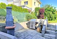 PALMEN, POOL und BARBEQUE
