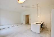 Nächst Neubaugasse! Südwestseitiger 4-Zimmer-Altbau mit Balkon in ruhiger Seitengasse!