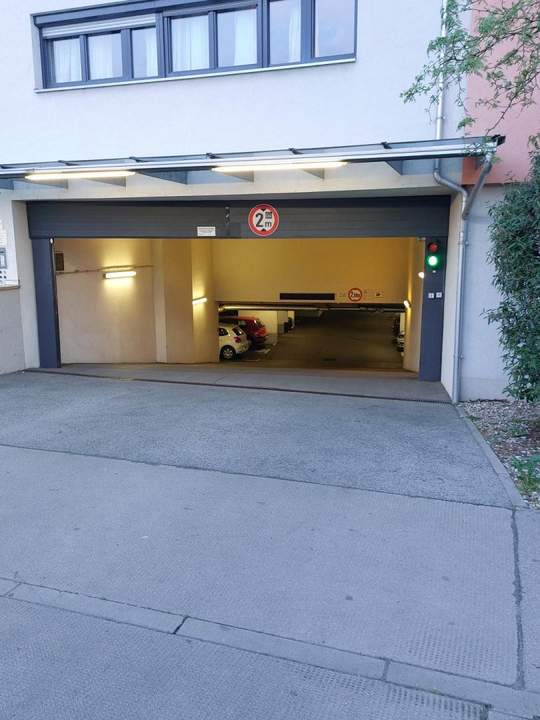 Garagenplatz Nähe SMZ Ost