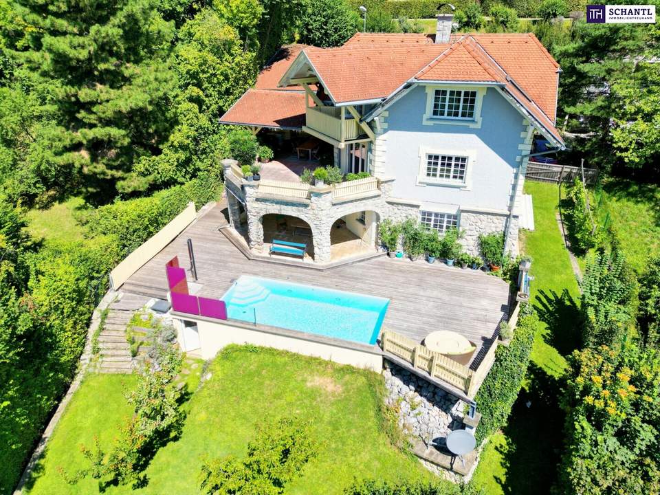 PRÄCHTIG! RIESIGER POOLBEREICH MIT AUSBLICK ÜBER GRAZ!! Exklusives Einfamilienhaus in Eggenberg mit Pool, XXL-Terrasse & Traumgarten – Ihre private Oase in Graz!