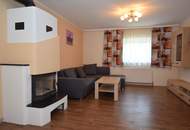 Netter Bungalow mit Garten und Pool