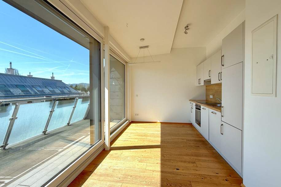 Hell und sonnig: 2 Zimmer DG-Wohnung mit Terrasse und Garagenplatz 🏖️, Wohnung-miete, 990,00,€, 1230 Wien 23., Liesing