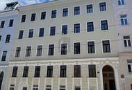 WOHNHIT MIT SCHÖNEM ALTBAU- FLAIR