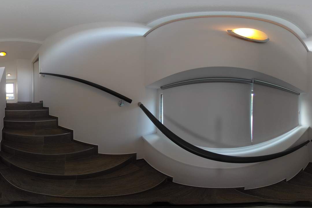 Wunderschönes Reihenhaus mit überdachter Terrasse und Garten