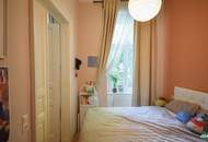 Ruhelage: Schöner 2-Zimmer-Altbau mit Blick in den grünen Hinterhof