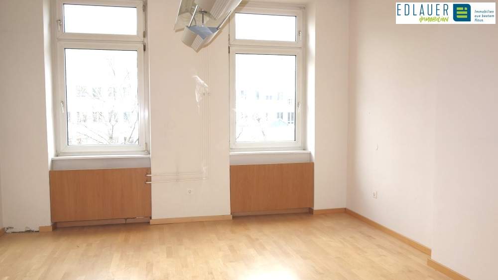 9-Zimmer Altbaubüro in der Innenstadt!
