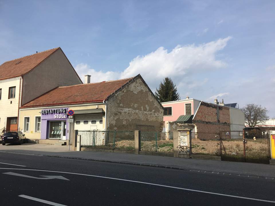 Ein- und Mehrfamilienhaus mit Potential, auch für Bauträger geeignet!!!