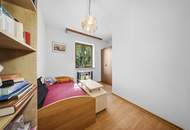 "Wohnkomfort auf mehreren Ebenen - mit großem Garten & Garage"