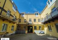 Anlagemöglichkeit mit konstanter Rendite und Potential! Unbefristet vermietete Altbauwohnung mit Balkon in beliebter Lage beim Schlossquadrat