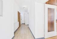 Haus mit 3 Einheiten inkl. Innenhof mit Parkplätzen