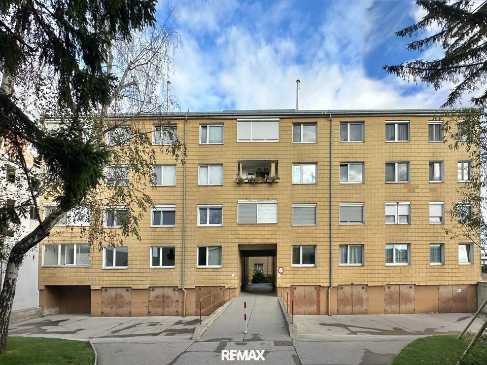 Renovierungs-Chance! 2-Zimmer-Wohnung mit guter Infrastruktur