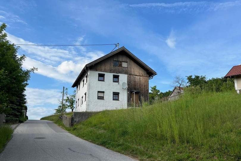 Grundstück mit Altbestand und Traumaussicht in ruhiger Lage, Haus-kauf, 122.940,€, 5230 Braunau am Inn