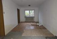 Dreikanthof mit vier Grundstücken in einer Sackgasse (ruhige Lage)