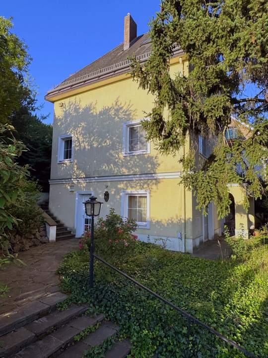 EINFAMILIENHAUS IN TRAUMHAFTER GRÜNRUHELAGE (Provisionsfrei)