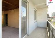 Sanierungsbedürftige 1 Zimmer Wohnung | Loggia | Erdgeschoss