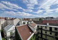 Weitblick, Ruhe & zentrale Lage – Sonnige Altbauwohnung mit Balkon
