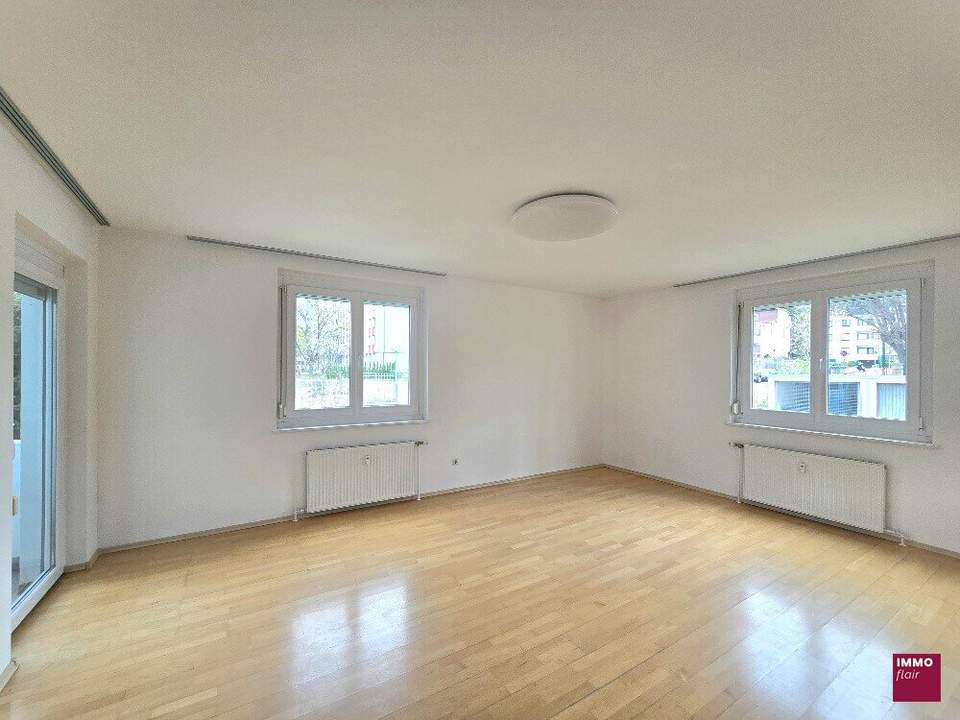 5-Zimmer-Wohnung mit Loggia und zusätzlichen 40 m² Magazin