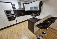 Familienhit! Traumhafte 4 - Zimmer Wohnung mit 63 m² südseitiger Terrasse und Carport
