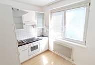 Gut geschnittene Zweizimmer-Wohnung mit Balkon und möglicher Garagenplatz - Zentrale, ruhige Lage
