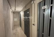 Miethaus mit 9 Wohnungen, Gemeinschaftsgarten und Carports