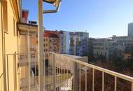 Schön sanierte Single/Pärchenwohnung mit Balkon