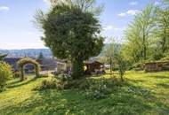 ENTZÜCKENDES KLEINFAMILIENHAUS MIT WEINKELLER / SCHÖNER GARTEN MIT TERRASSE, GRILLHÜTTE UND SCHUPFEN / VIEL POTENZIAL / RUHIGE SIEDLUNGSLAGE