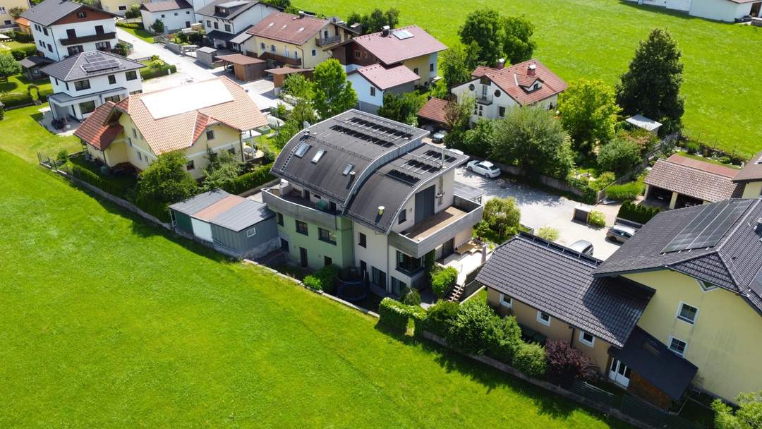 Neuwertige Familienwohnung mit Reihenhauscharakter