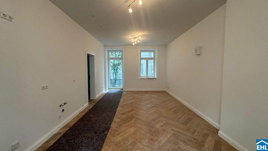 2-Zimmer-Stilaltbau mit Terrasse!