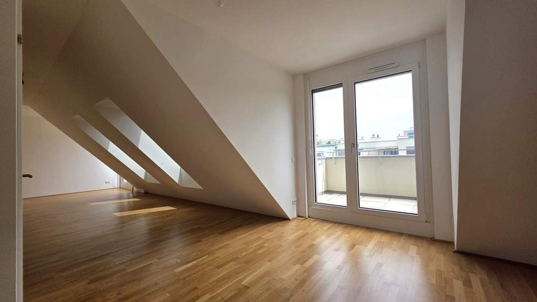 Single-DG-Wohnung mit Kühlung &amp; Terrasse