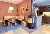 LIEBEVOLL GEPFLEGT MIT PANORAMATERRASSE, NEBENGEBÄUDE UND SONNIGEM XXL GARTEN