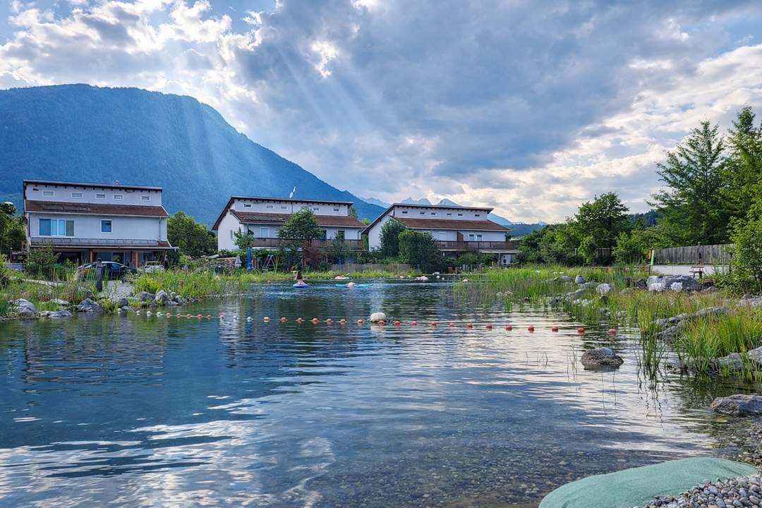 Wohnen wie im Urlaub Vermietung Doppelhaushälfte mit Schwimmteich & Top-Lage am Mieminger Plateau