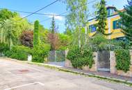Grüne Oase in Prestige-Lage, Stilvilla mit ca. 1.600 m² Grund, Gästehaus, 2 Garagen und großem Pool