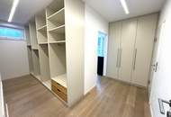 Exklusive Villa mit Möglichkeit für Praxis oder Office in absoluter Ruhelage am Waldrand mit Pool! Nähe Wien