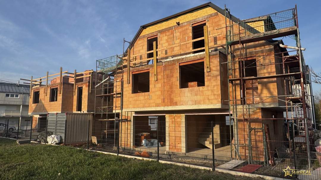 IN BAU! NÄHE GYM SIMONSGASSE. 5 ZIMMER-ZIEGELHAUS. KELLER. 90m² GARTEN. PHOTOVOLTAIK. TOP AUSSTATTUNG. PROVISIONSFREI für den Käufer.