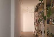 "Diese 5 Zimmer-Altbauwohnung mit sonniger Terrasse wartet genau auf SIE"