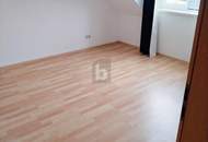 PERFEKT FÜR ANLEGER - VERMIETETER DACHGESCHOSSHIT