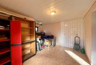 Einfamilienhaus Baujahr 2006 in toller Lage! Völlig unterkellert, Carport, schöner Garten mit Pool!