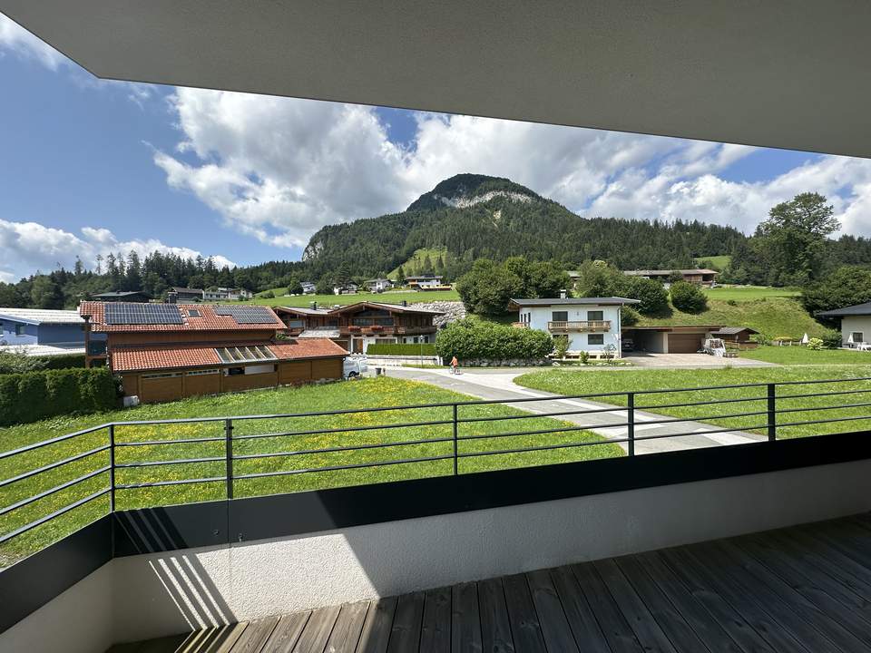 Neuwertige, moderne Wohnung mit traumhaftem Ausblick