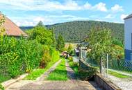 Idyllisches Landhaus in Wohnsiedlung am Waldesrand mitten im Triestingtal, südliches Bergland vor Wien
