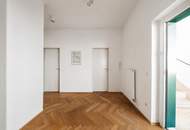 Wohnen im Grünen ! Altbau Klassiker mit Pawlatsche im Herzen des 7. Bezirks